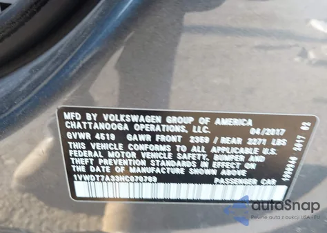 2017 Volkswagen Passat 1.8T R-Line z USA, uszkodzony, nr VIN 1VWDT7A33HC070769